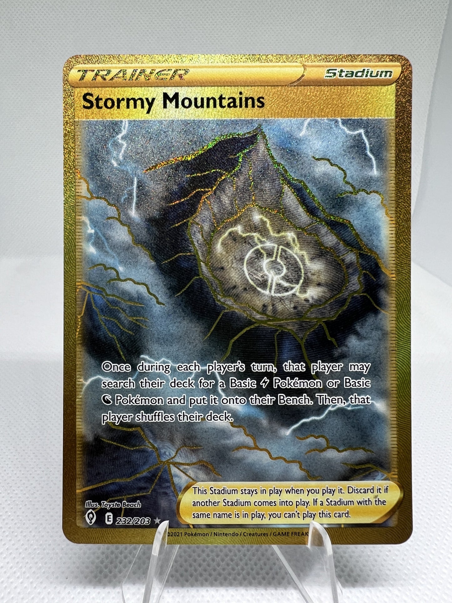 Stormy Mountains - 232/203 - Pokemon TCG Evolving Skies - NM - Gold Secret Rare