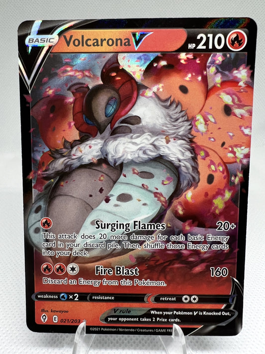 Volcarona V Ultra Rare - 021/203 - Evolving Skies Pokemon 2021