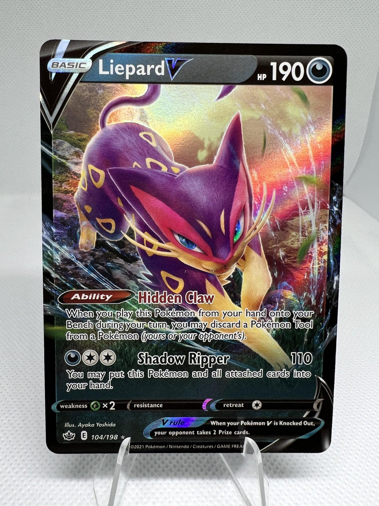 Liepard V - 104/198 - Ultra Rare Pokemon SS06 Chilling Reign