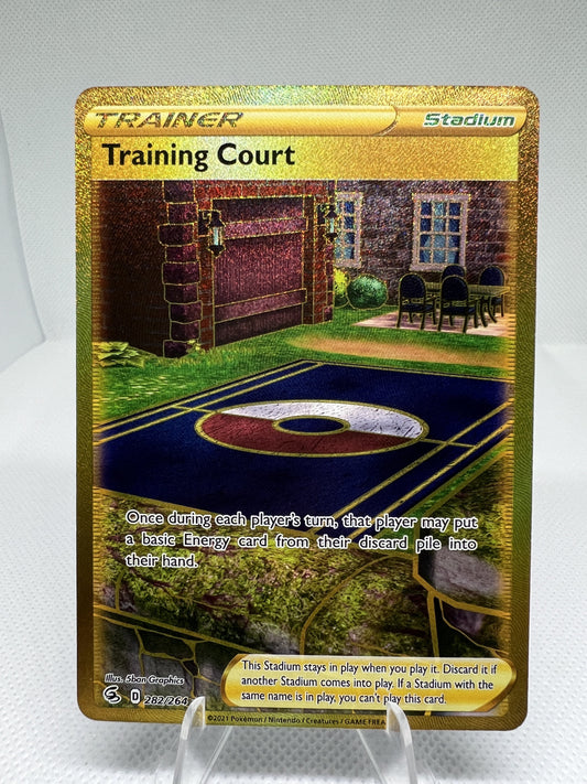 Training Court Trainer 282/264 Secret Rare Gold Pokémon 2021 Fusion Strike