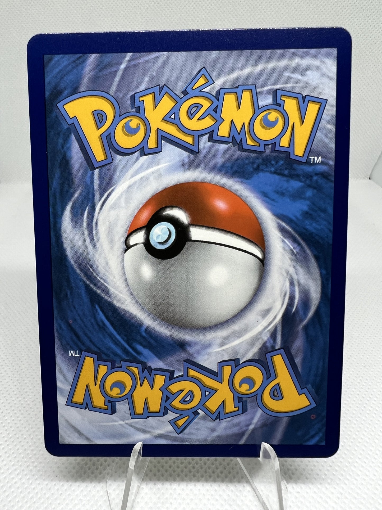 Training Court Trainer 282/264 Secret Rare Gold Pokémon 2021 Fusion Strike